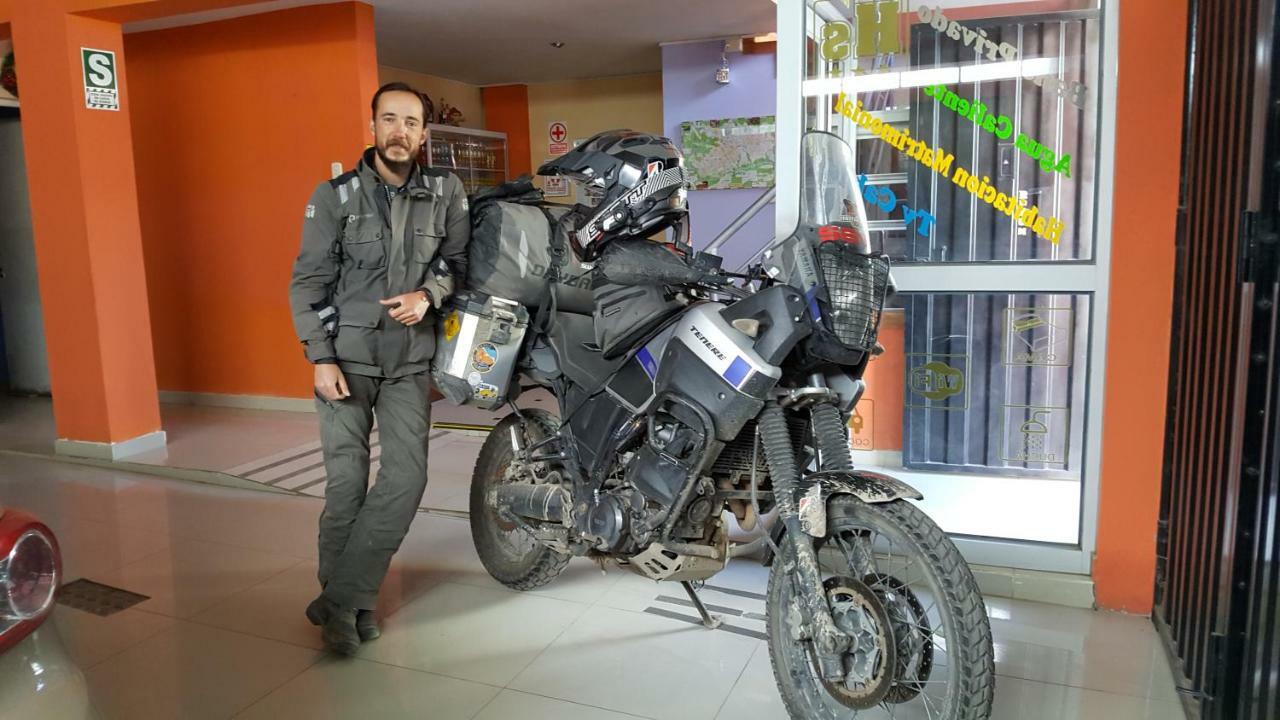 ואנקיו Hostal Los Pinos מראה חיצוני תמונה